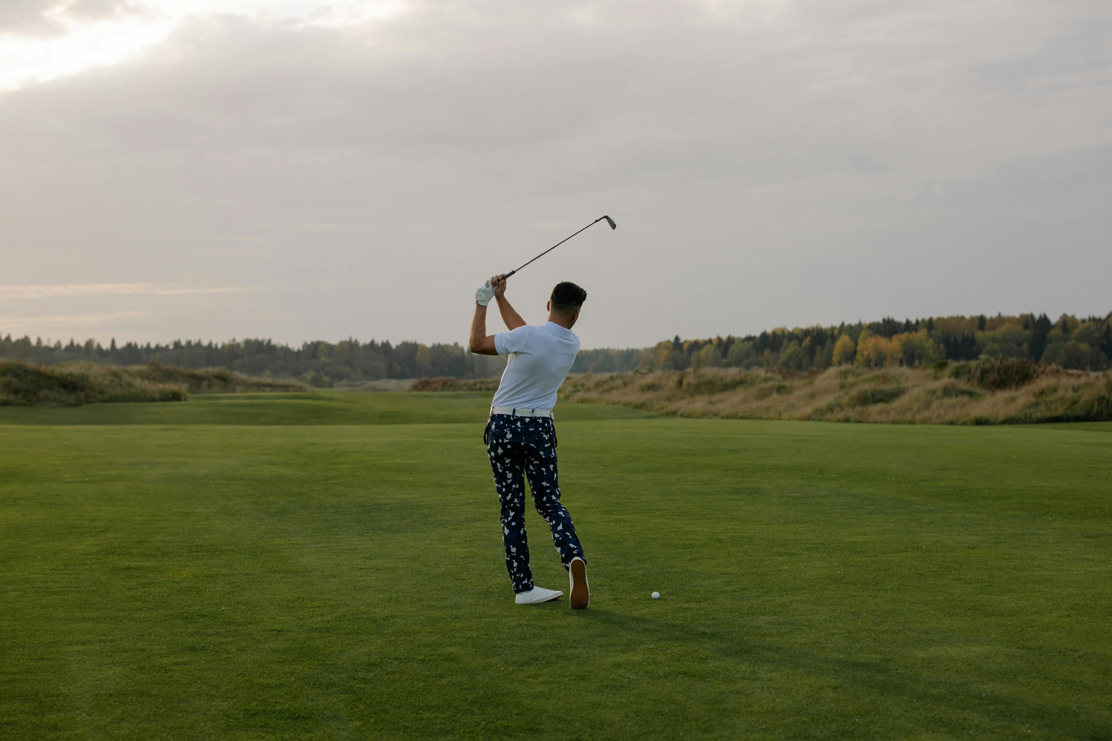 Swing analyzer feedback for key movement metrics